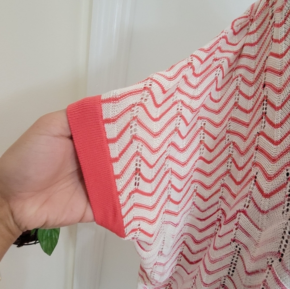 BCBG Maxazria Pink &White Knit Sweater Top Azaeleacom OS One Size fits m… - Picture 13 of 16